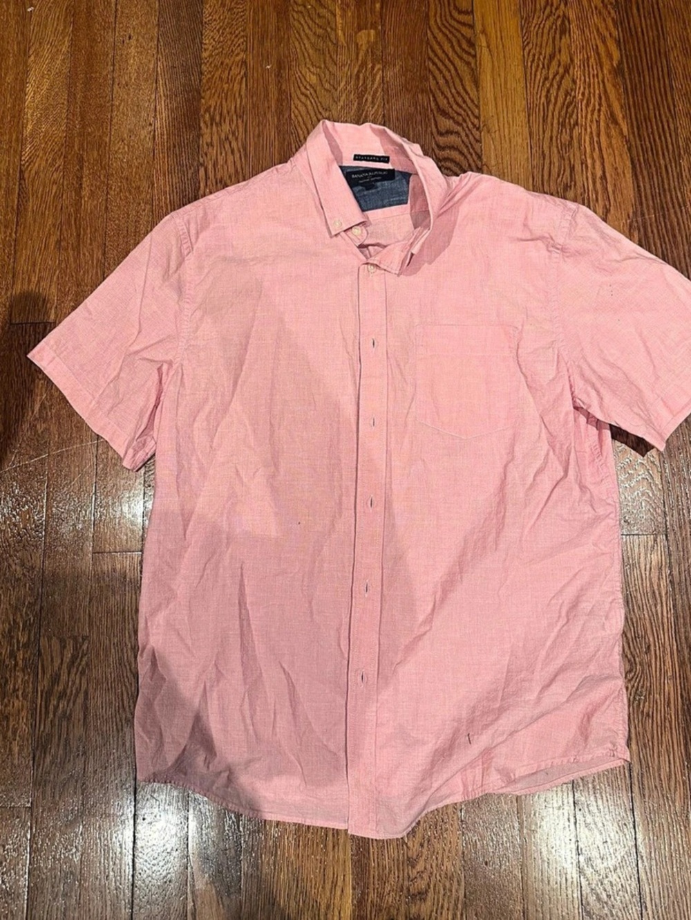 Banana Republic Men's Organic Cotton Short Sleeve Shirt in Pink